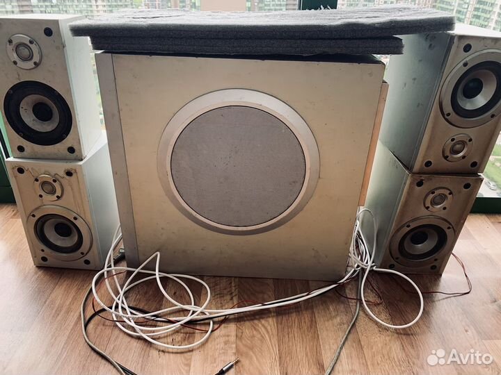 Сабвуфер и колонки