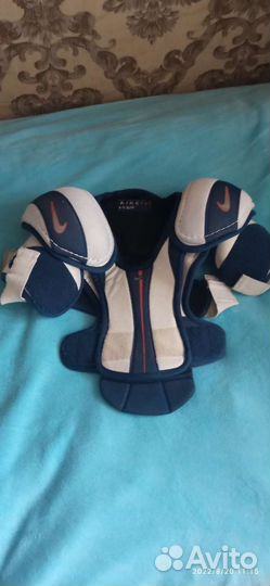 Нагрудник хоккейный детский