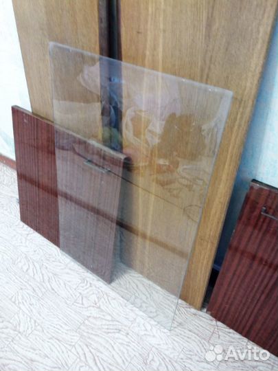 Полки, дверцы,мебельные стёкла,зеркало,другое