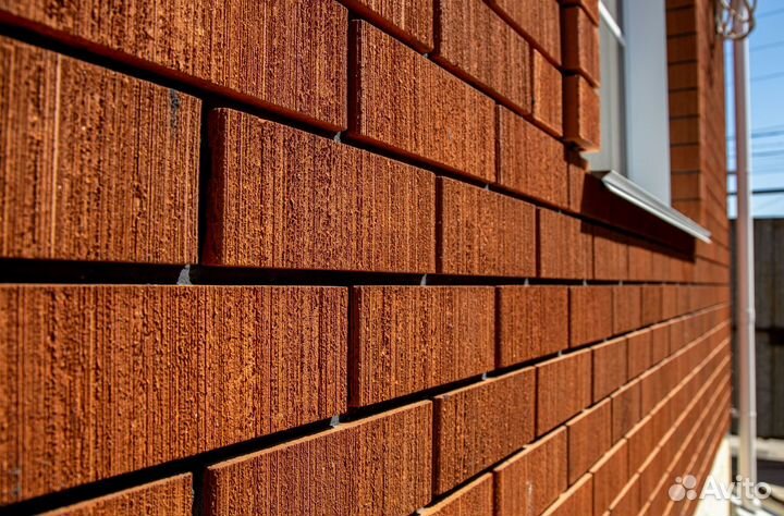 Кирпич красный гладкий