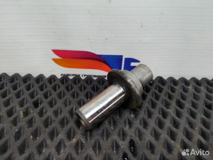 3986313 Втулка горизонтального амортизатора кабины