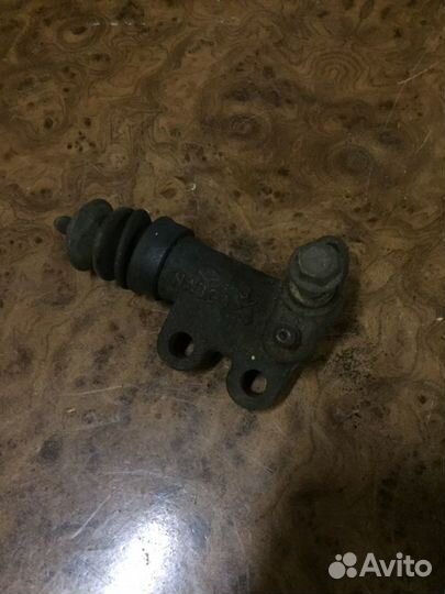 Рабочий цилиндр сцепления Nissan X-Trail Т 30