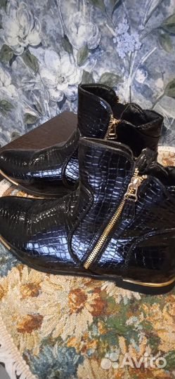 Полуботинки