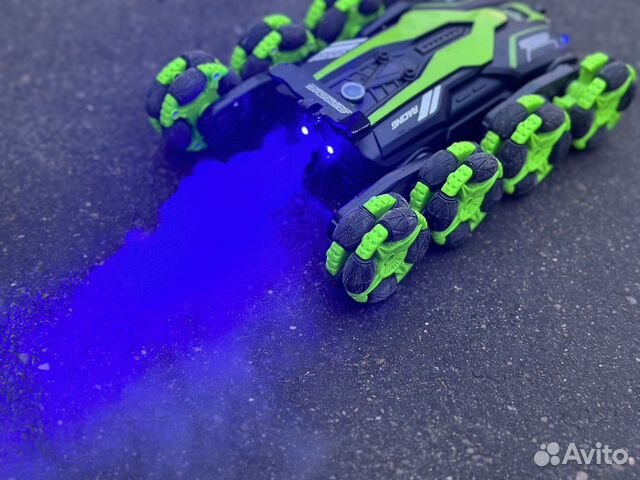 Машинка на пульте управления трюковая