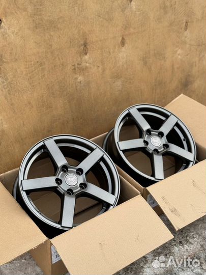 Диски r17 5x114,3 Vossen CV3 графит