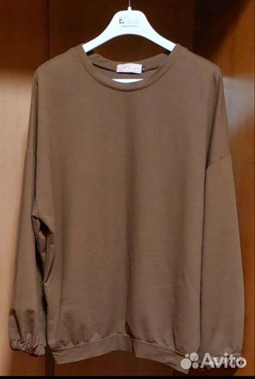 Женский спортивный костюм