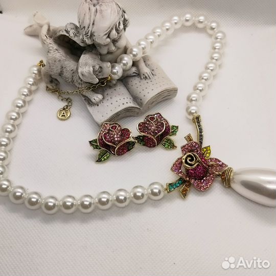 Серьги, колье