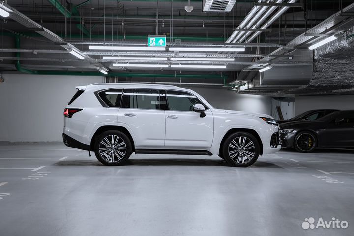 Lexus LX 3.3 AT, 2024, 2 км