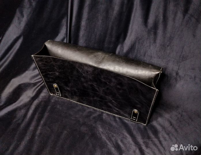 Мужской кожаный портфель