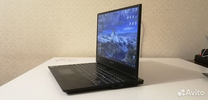 Игровой ноутбук Lenovo Legion Y530-15ICH