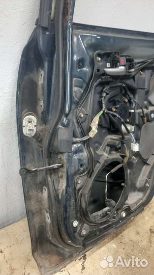 Дверь задняя правая в сборе mazda 3 bk