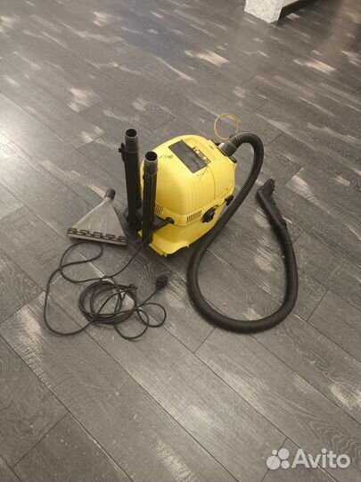 Моющий пылесос karcher SE3001