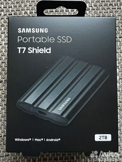 Samsung T7 1TB shield, новый, США