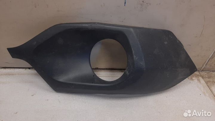 Рамка противотуманной фары левой