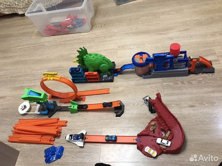 Наборы хотвилс, автомойка,динозавр,трамплин