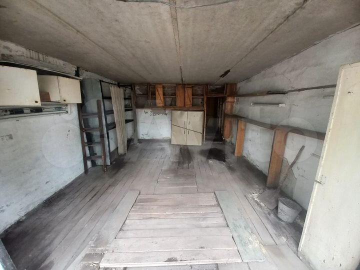 Гараж, > 30 м²