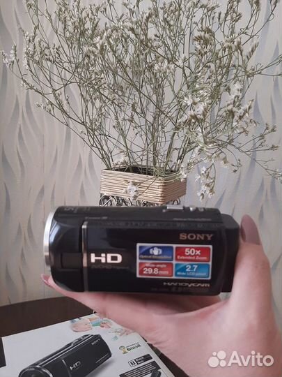 Видеокамера Sony HDR-CX280E