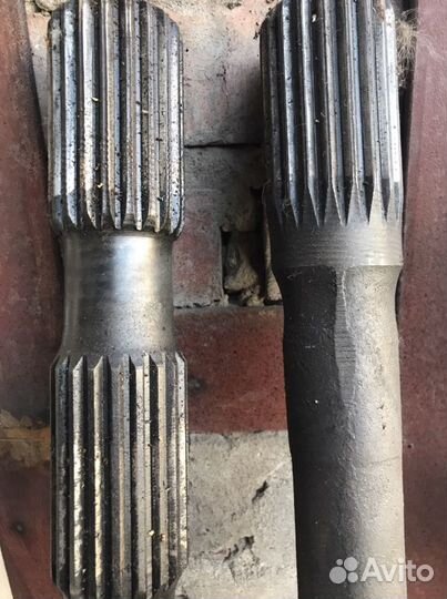 Полуось маз