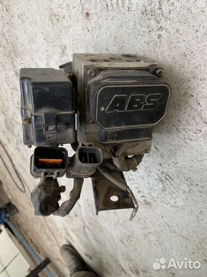 Блок абс Паджеро 2