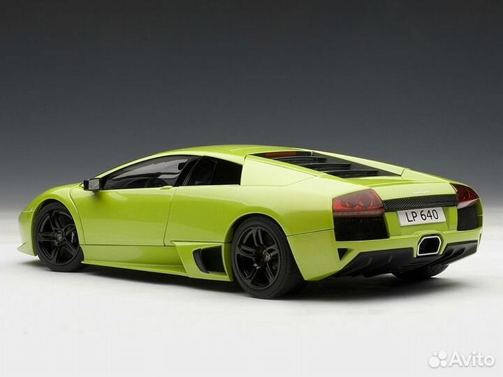 Коллекционная модель Lamborghini Murcielago 1:18