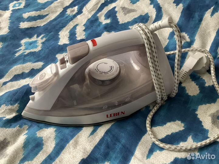 Утюг нерабочий Leben
