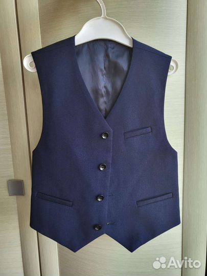 Школьная форма Б/У синяя для мальчика 7-8 лет