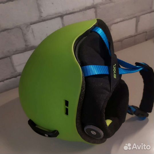 Горнолыжный шлем