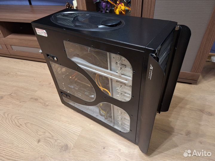 Старенький игровой компьютер