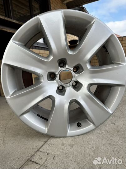 Диск колеса R 18 Audi A8