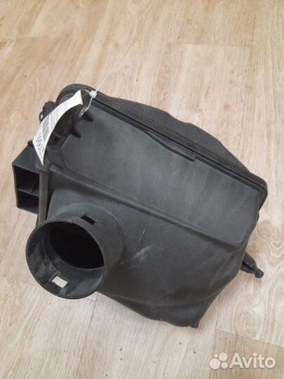 Корпус воздушного фильтра Nissan X-Trail T31