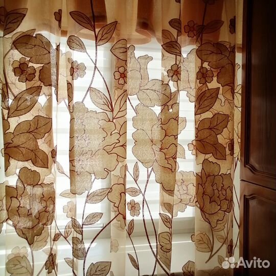 Новый красивый готовый тюль 2,80 на 6м(2 полосы)