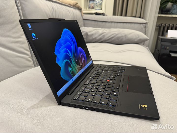 Lenovo ThinkPad T14s Gen 6 Snapdragon X Elite X1E