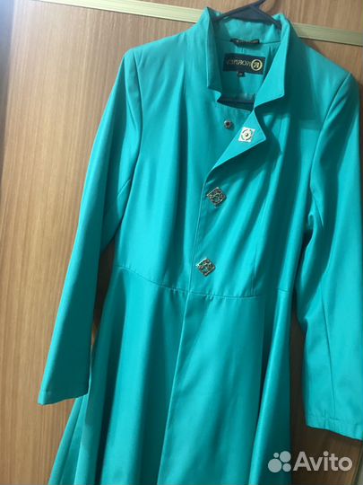 Плащ женский