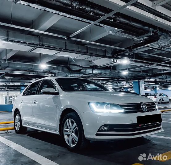 В разборе Volkswagen Jetta 6