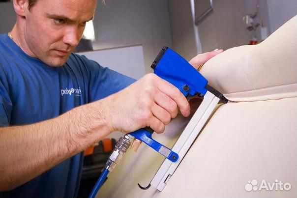 Обивщик, драпировщик мебели