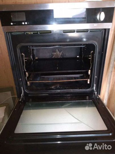 Продам электро духовку встраиваемую горение
