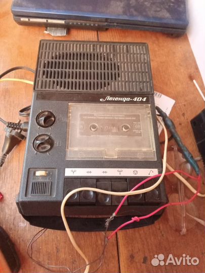 Кассетный магнитофон 