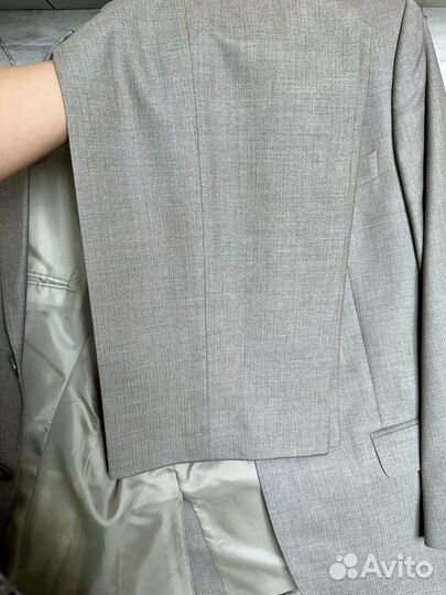 Костюм мужской классический