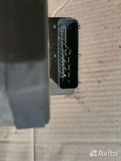 Блок ABS Фольксваген Т4 2.5 7D0 611 111 D