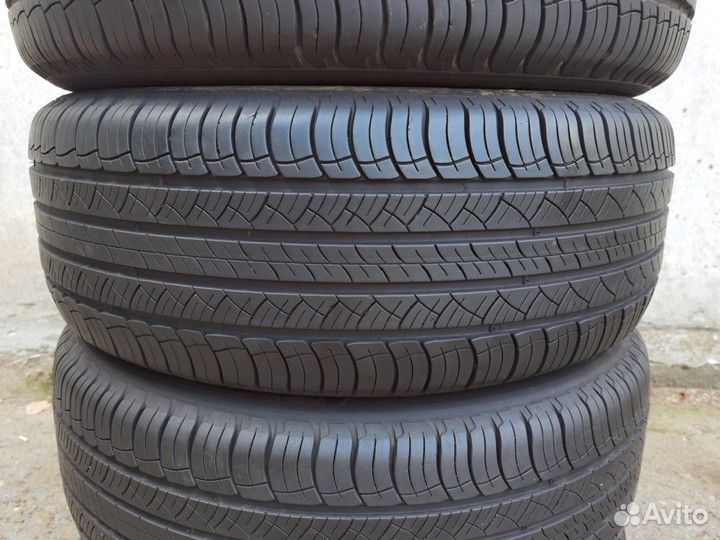 Michelin Latitude Tour HP 235/60 R18 103V
