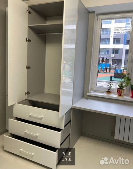 Современный шкаф