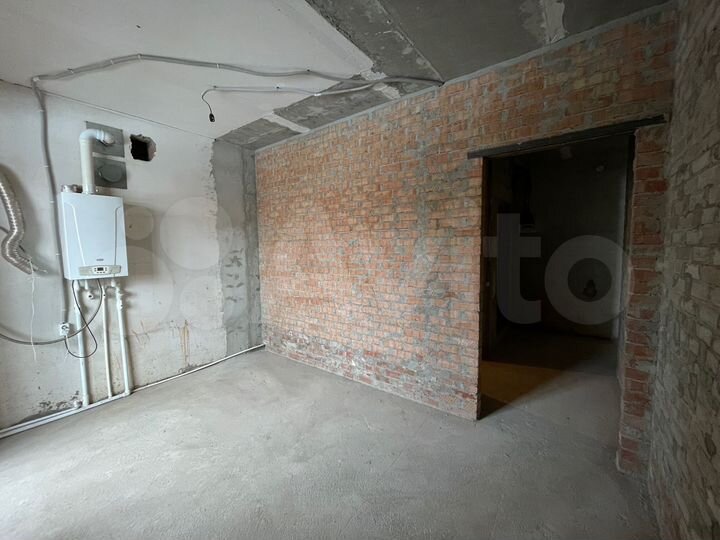 2-к. квартира, 60 м², 1/3 эт.