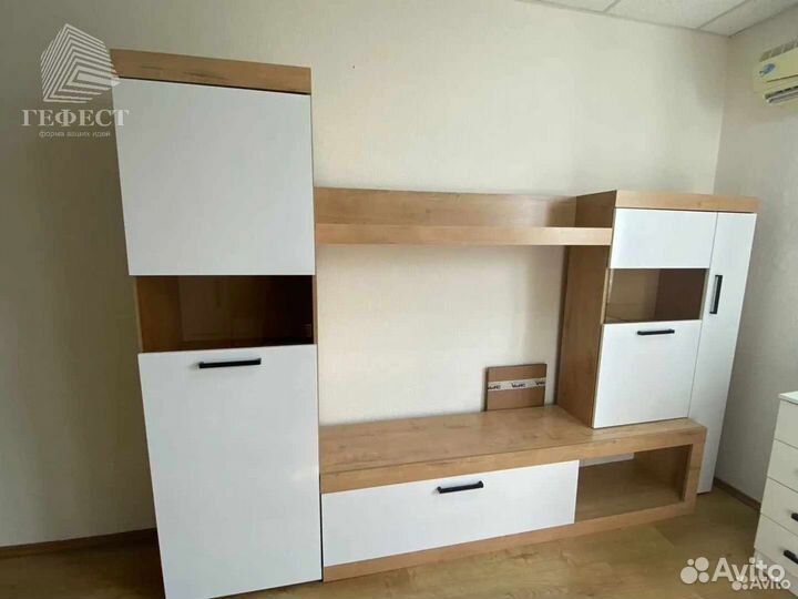 Гостиная бастон Дуб вотан-Белый глянец