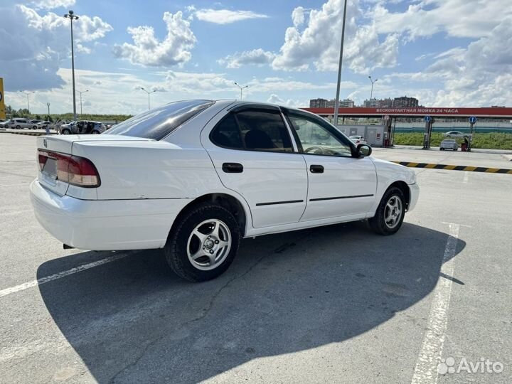 Nissan Sunny 1.3 AT, 2002, 299 732 км