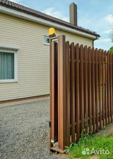 Откатные ворота с врезной калиткой