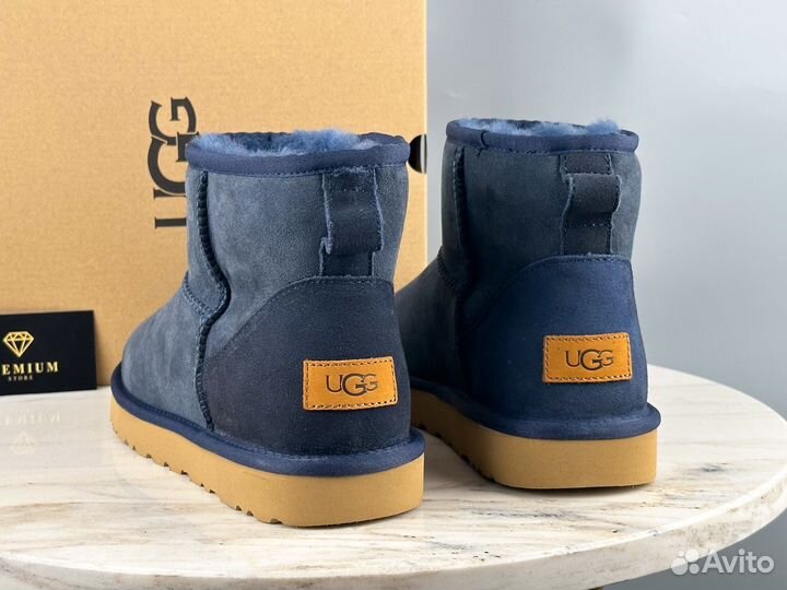 Угги UGG Classic Mini II Navy unisex с мехом