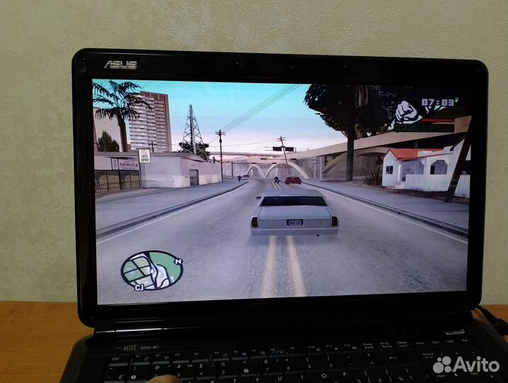 Ноутбук Asus 17.3