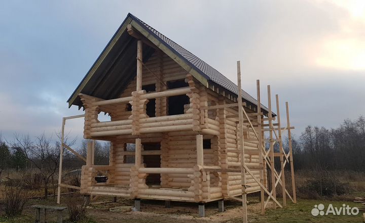 Сруб дома бани из бревна