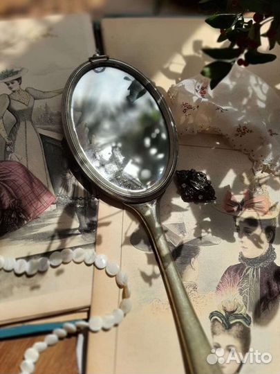 Зеркало ручное дамское