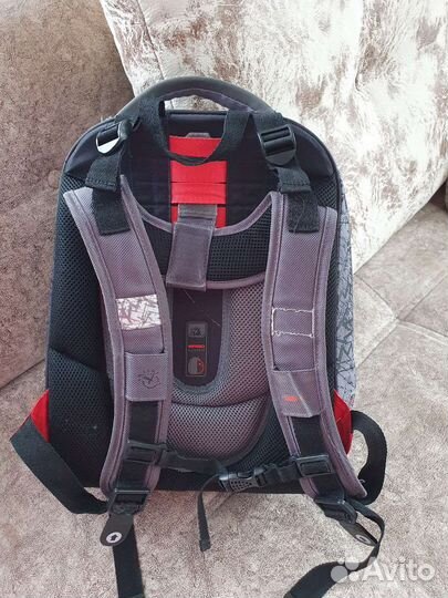 Школьный рюкзак для мальчика